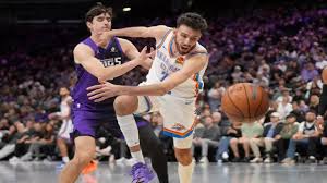 Chet Holmgren pre-game warmup