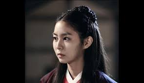 On November 21st, UEE updated her me2day, “Tada! 10 PM today. KBS 2TV&#39;s refreshing, cool martial arts drama! It&#39;s the first broadcast of &#39;Jeon Woo Chi&#39;. - 20121122_uee_jeonwoochi_featured