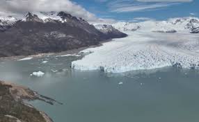 ¿Por qué se está derritiendo el Glaciar Perito Moreno? Las imágenes y datos del histórico retroceso registrado