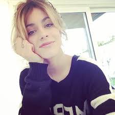 Résultat de recherche d'images pour "martina stoessel 2016"