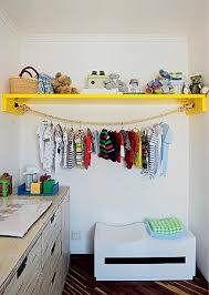 Resultado de imagem para closet improvisado com araras