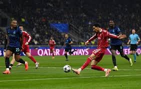Drama at 'San Siro' after the first half: Inter with two injuries, a goal disallowed for Liverpool