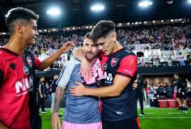 Messi vai jogar na Argentina? Vice-presidente de seu clube de infância revela planos para 2027