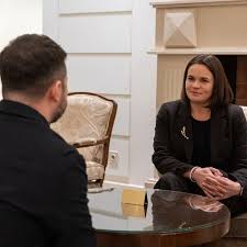 Zelensky, Belarusian opposition leader Tsikhanouskaya meet for first time in Vilnius
