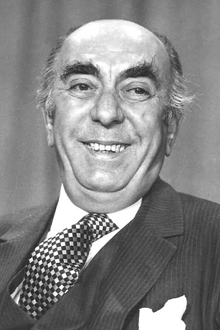 Dionysis Papagiannopoulos - Biografía, mejores películas, series, imágenes y noticias | La Vanguardia