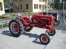 Tracteur agricole de collection