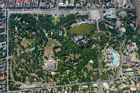 Képtalálat a következőre: „város liget”