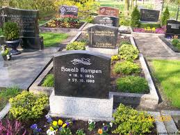 Grab von Harald Kampen (18.11.1934-27.10.1988), Friedhof Siegelsum