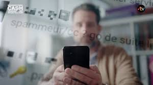 "Cash Investigation" a enquêté sur les techniques des escrocs qui nous arnaquent par téléphone — franceinfo