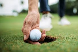 Cheating scandal rocks golf club as player confesses on national radio