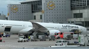 Vídeo: Un Boeing 787 de Lufthansa se rompe antes de despegar en Fráncfort