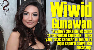 Hasil gambar untuk wiwid gunawan hot