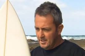 PANIC: Mark Byrne tried to punch the shark in the head [YOUTUBE/SUNRISE ON 7] - surfer_punches_shark_bum-370757