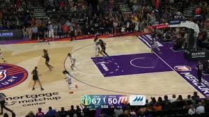 Natasha Cloud buries the 3-pointer