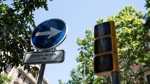 Un apagón deja sin luz a varias zonas de Barcelona y el área metropolitana