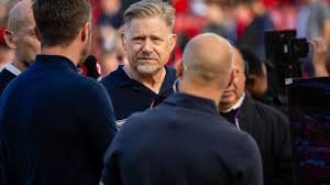 'Scrap VAR' - Peter Schmeichel calls for end of football 'annoyance' after Man United vs. Man City — ESPN