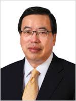 Mr Andrew LEUNG Kwan-yuen is a well respected industrialist in Hong Kong, with a wealth of experience in the Textile and Apparel industries. - andrew_leung