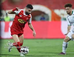 رسمی؛ بازیکن جنجالی در پرسپولیس ماندنی شد