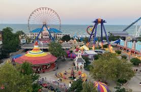 Six Flags Faces Financial Headwinds: Park Sell-Offs and Investor Lawsuit
