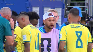 Leitura labial revela o que Neymar, Endrick e Vini Jr disseram do jogo de estreia à eliminação na Copa; veja