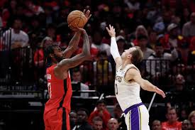 A Rockets player was in a shooting slump, then his mom made a call