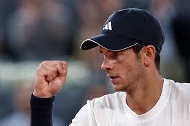 Jodar come Nadal, Djokovic e Alcaraz: i teenager agli ottavi a Madrid