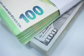 فروش ارز با کارت ملی به نرخ حاشیه بازار/ خبری از سود ۴۵ میلیونی نیست