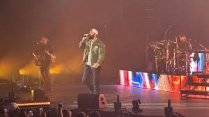 Country Star Jordan Davis Powers Through First Tour Night Despite Losing Voice