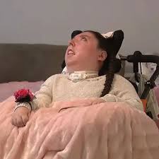 Milagre da Vida! Jovem Desafia Medicina e Celebra 20 Anos!