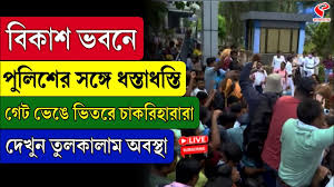 তৃণমূলে যোগ বিজেপির প্রাক্তন সাংসদ জন বার্লার