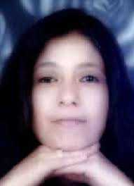 Rosa Maria Rosado, 37 was pulled into a car Hernandez was driving after she refused to let go of her purse during a drive-by robbery - article-2233204-16092B6D000005DC-624_306x423