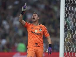 Titular do Flu contra o Bolívar, Fábio se torna jogador com mais jogos na história da Libertadores