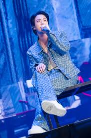 Vogue Japan - News update