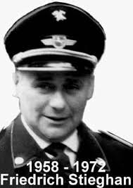 Hauptmann von 1932-1939 Heinrich Lühr Wehrführer von 1939 Heinrich Harke