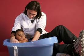 عکس مسی در حال حمام کردن یامال دوباره به طور گسترده در شبکه‌های اجتماعی به اشتراک گذاشته شده است.