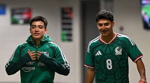 Los jugadores mexicanos que quieren brillar en su primer Mundial