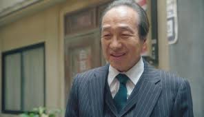 “父”小日向文世、妻に似た女性に貢いで借金…息子が卒倒する借金総額が明らかに＜リボーン＞