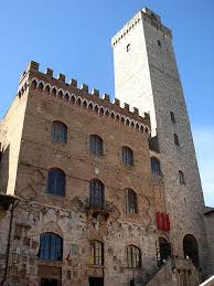Палаццо Комунале в Сан Джиминьяно