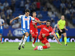 El Espanyol quiere sellar la permanencia en Pamplona