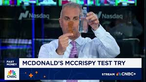 ‘Fast Money’ traders taste test McDonald’s McCrispy chicken strips after stock’s double downgrade