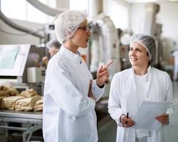 Image de audit hygiène agroalimentaire contrôle qualité haccp usine laboratoire pharma stockage