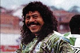 Rene Higuita. Higuita is known for his eccentric playing style, taking unnecessary risks and actively trying to score goals. He is also prone to blunders, ... - Rene-Higuita