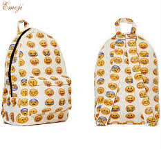 Risultati immagini per emoji in vacanza