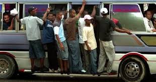 Resultado de imagen para carros chatarras de concho en rd