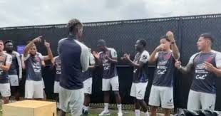 Video: así fue el bautizo de los futbolistas de Ecuador que jugarán su primer Mundial
