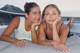 Lola Consuelos Shares Fashion Advice from Mom Kelly Ripa