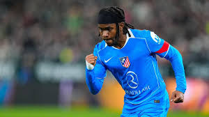 أتلتيكو مهدد بفقدان لوكمان أمام أرسنال في دوري الأبطال