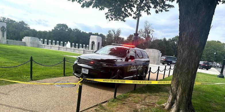 Kentucky woman faces felony charges for spray-painting and pouring bubbles on D.C.'s WWII Memorial; witness calls act 'shameful'