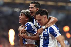 Dragão sem jogar bem salvou-se por ser solidário e competitivo (crónica)