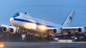 Val de întrebări: ”Avionul Apocalipsei” a aterizat pentru prima dată pe un aeroport civil